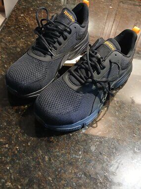 New Size 13 Safety Toe reebok work shoe
